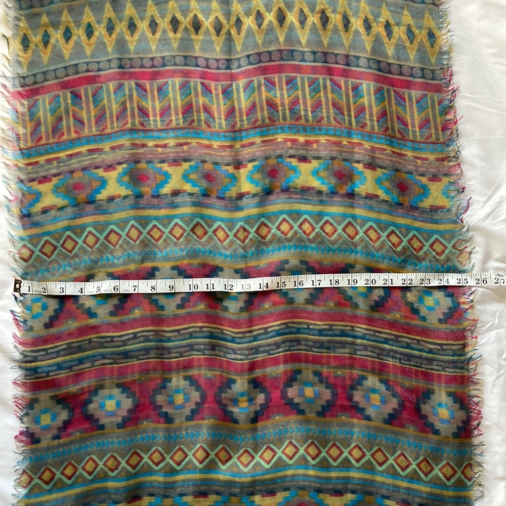 Aztec Scarf - Picture 15 of 17